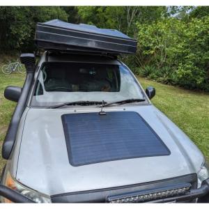 Toyota Hilux 1997-2015  solární systém na kapotu 90W
