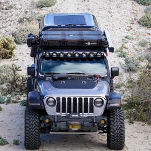 Jeep Wrangler JL & JT Gladiator   2018-2020 solární panel na kapotu 90W