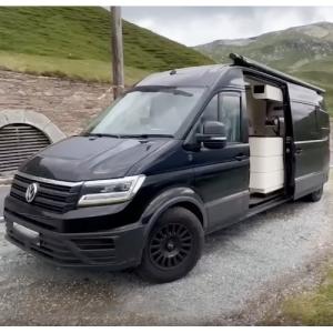 Volkswagen Crafter 2017-  solární systém na kapotu  60W